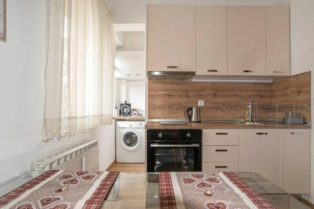 Διαμέρισμα Elegant & Stylish 2 Bedroom